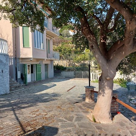 Apartamento Una Finestra Sul Mare Monolocale Bergeggi Exterior foto