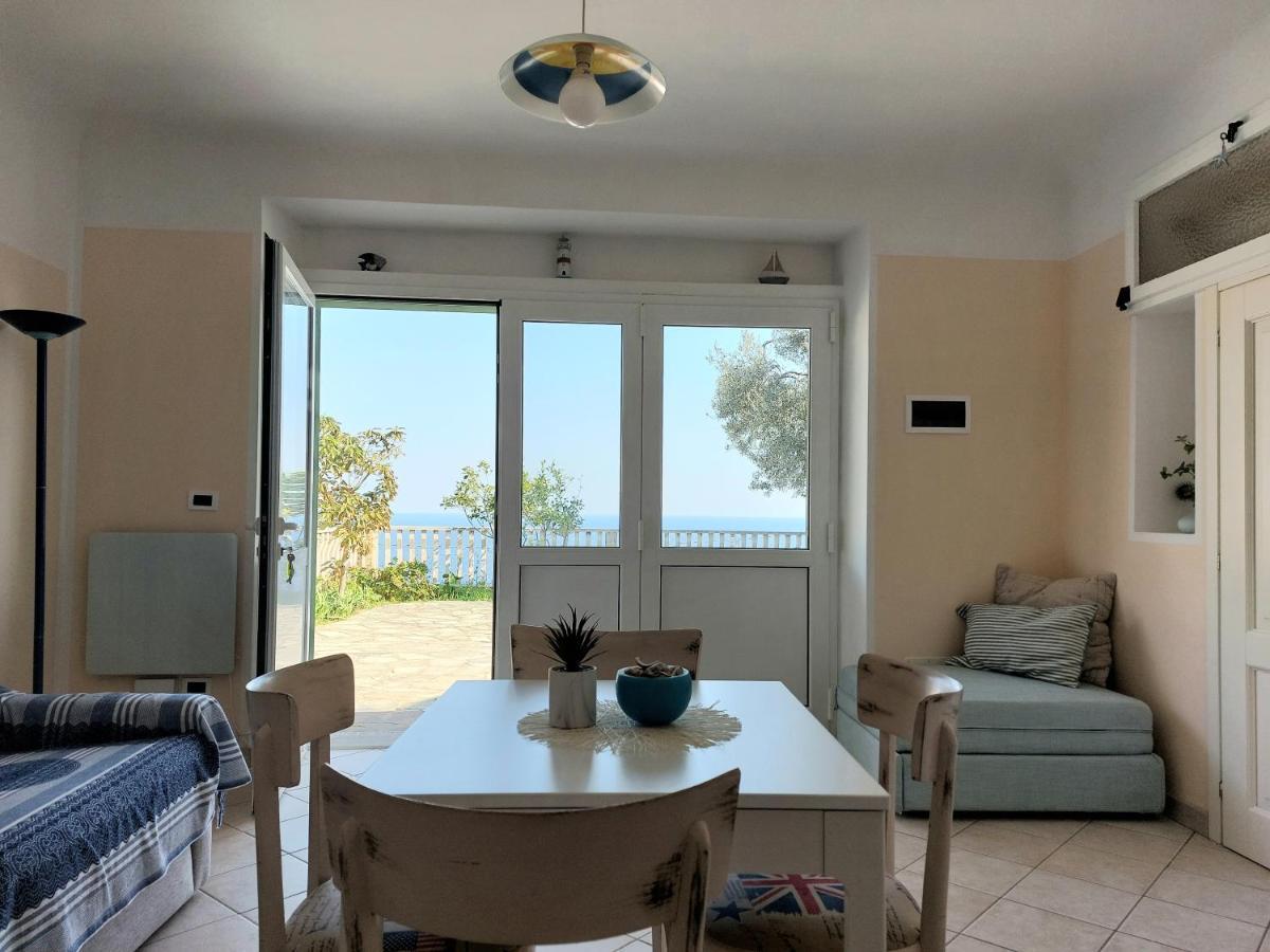 Apartamento Una Finestra Sul Mare Monolocale Bergeggi Exterior foto